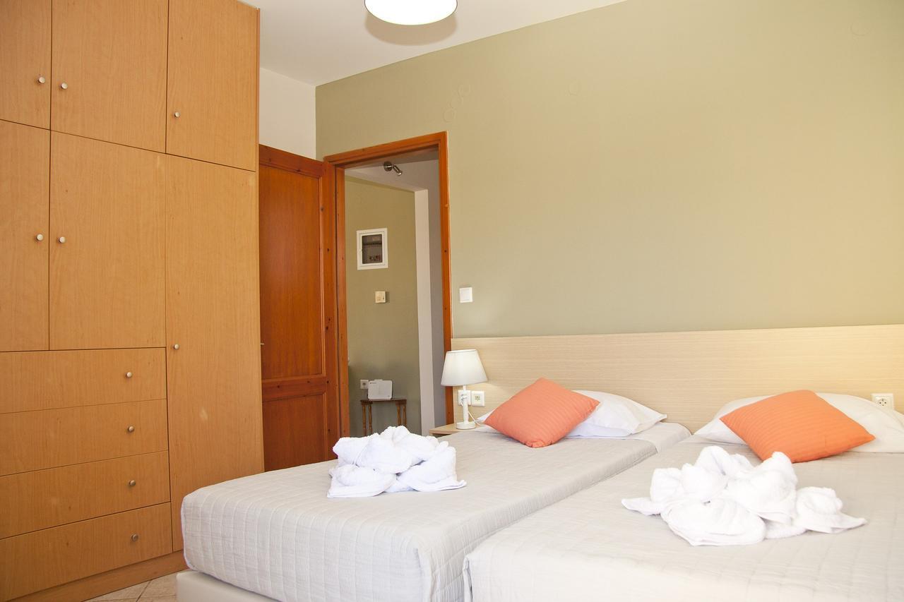 Alkyonida Apartments Chrissi Akti Chania Exterior foto